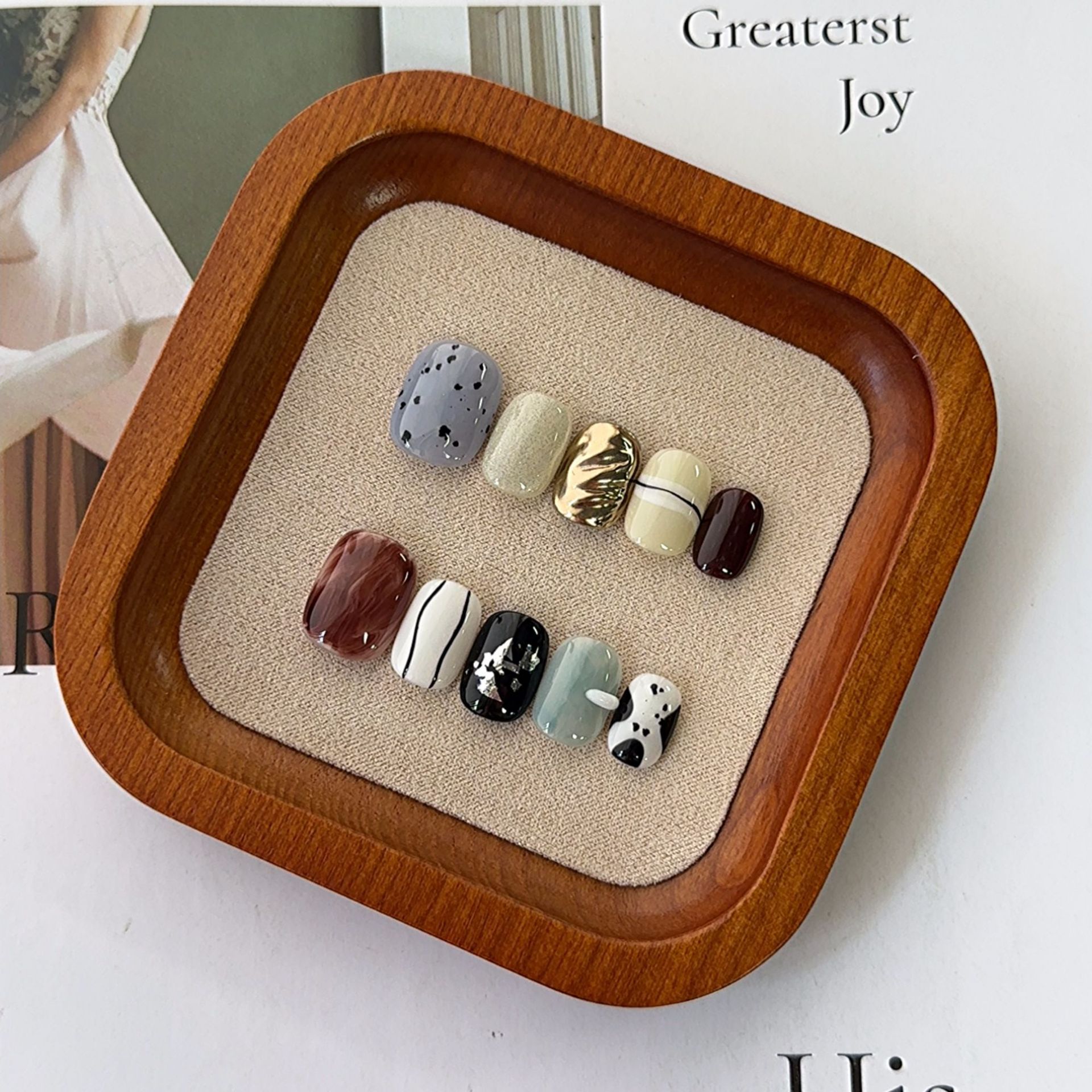Handmade 3D Press-On Nails – Sculpted Almond Faux Nails for Every Style, All Genders Welcome