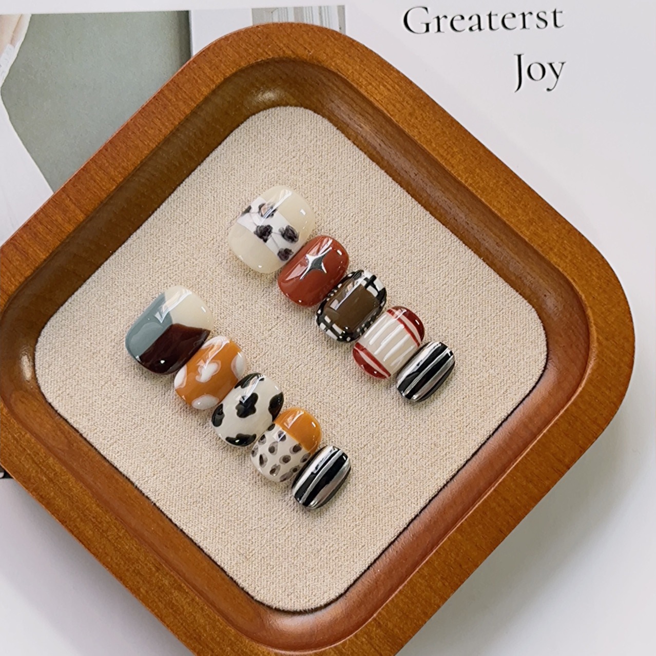 Handmade 3D Press-On Nails – Sculpted Almond Faux Nails for Every Style, All Genders Welcome