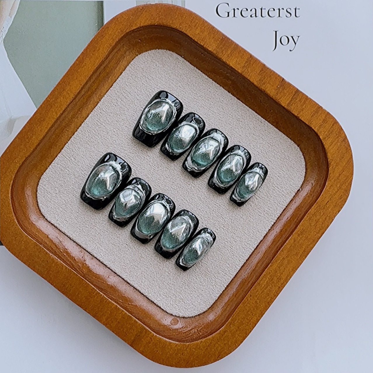 Handmade 3D Press-On Nails – Sculpted Almond Faux Nails for Every Style, All Genders Welcome