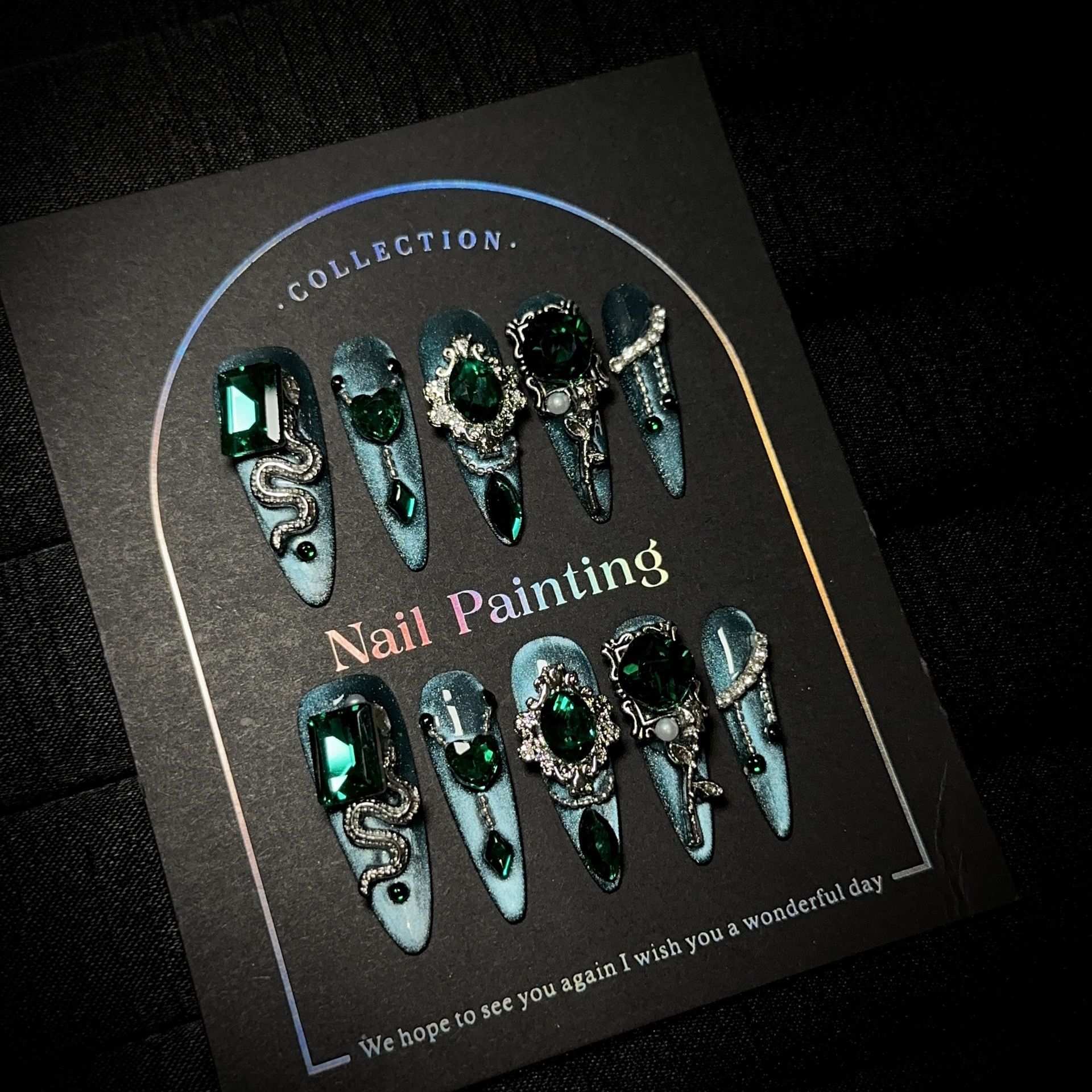 Purely Handcrafted Press-On Nails: Sophisticated Green Cat-Eye Design with Premium, High-Intensity Glitter and Intricate Embellishments