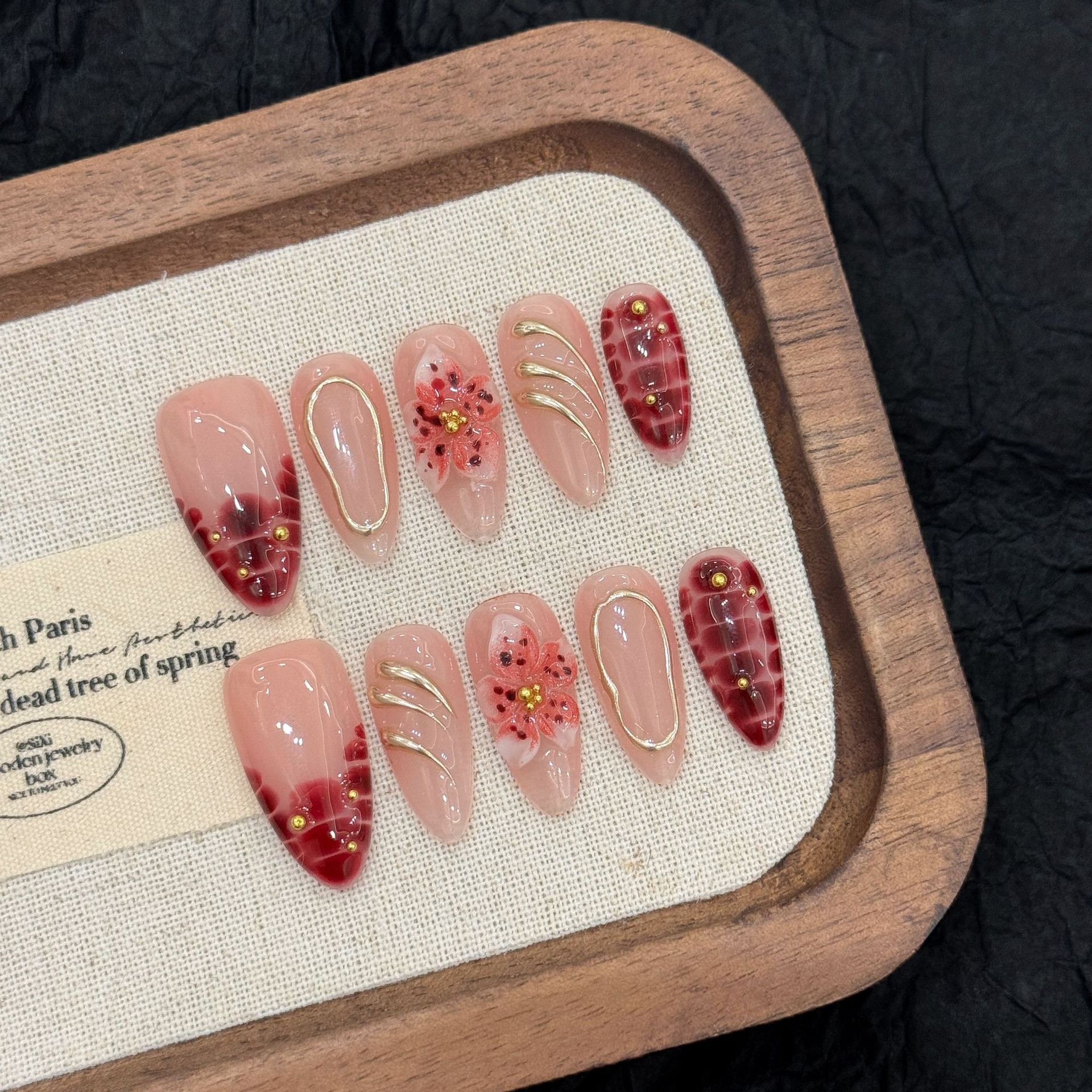 Handmade 3D Press-On Nails: Western-Style Sculpted Almond-Shaped Faux Nails