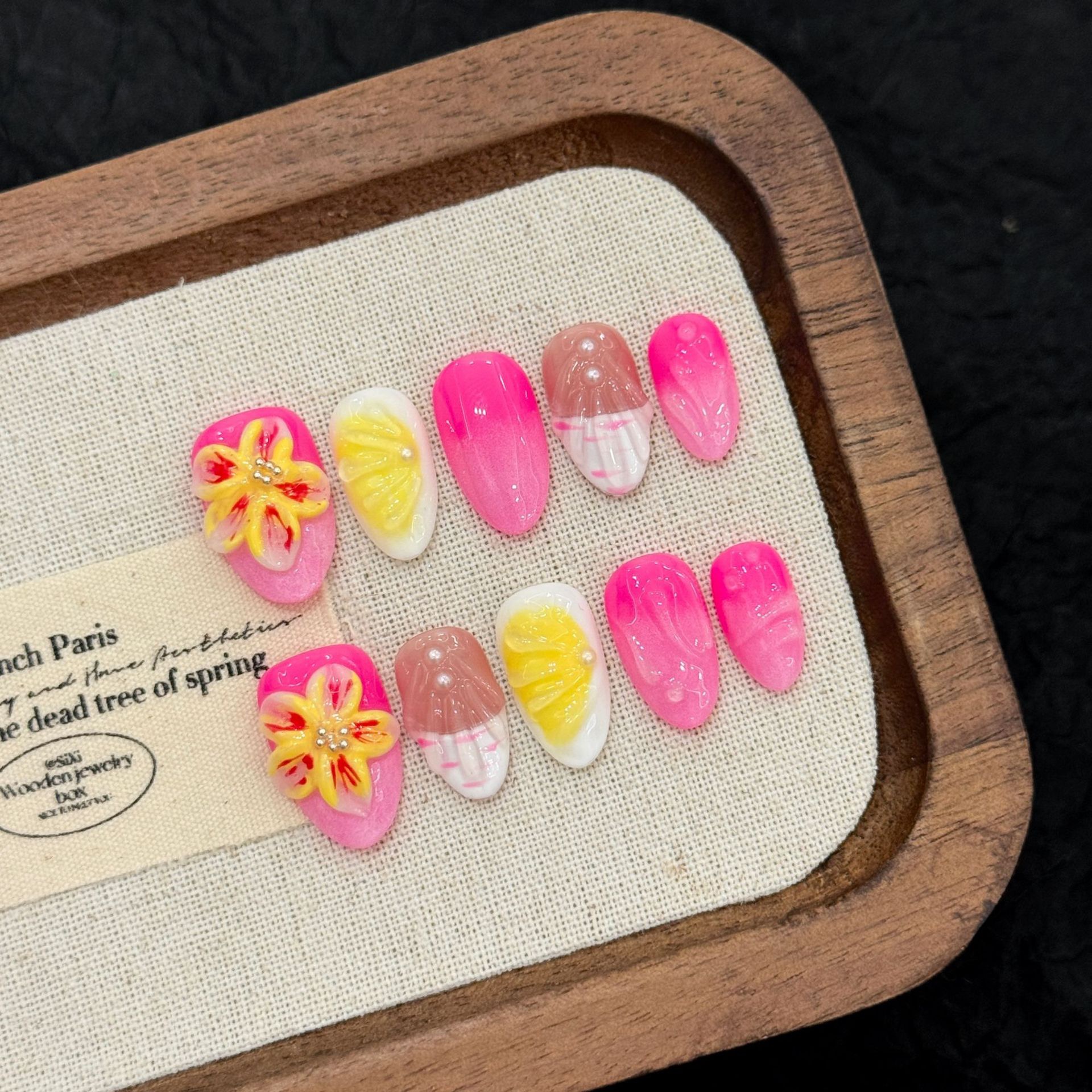 Handmade 3D Press-On Nails: Western-Style Sculpted Almond-Shaped Faux Nails