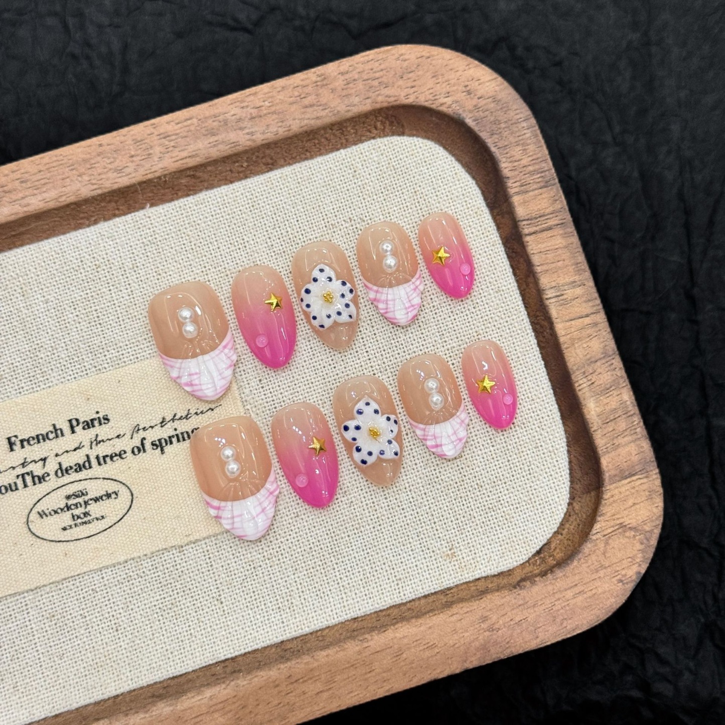 Handmade 3D Press-On Nails: Western-Style Sculpted Almond-Shaped Faux Nails