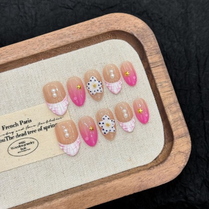 Handmade 3D Press-On Nails: Western-Style Sculpted Almond-Shaped Faux Nails