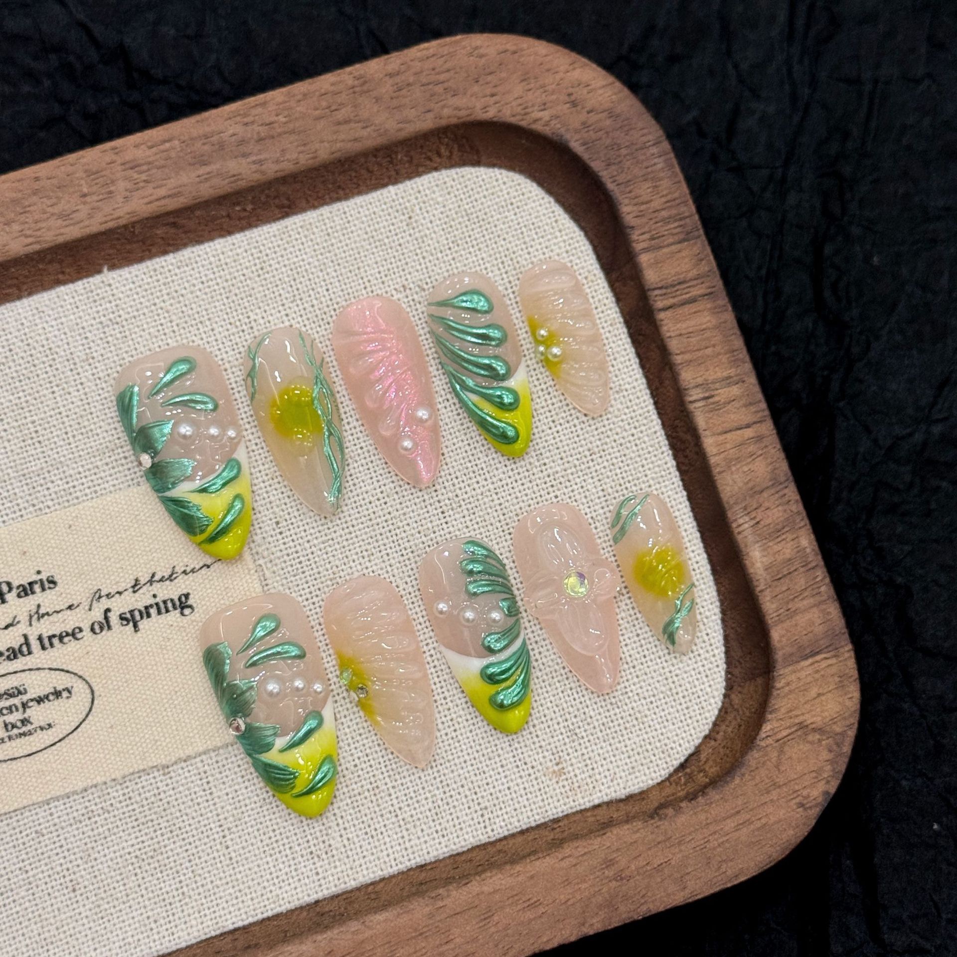 Handmade 3D Press-On Nails: Western-Style Sculpted Almond-Shaped Faux Nails