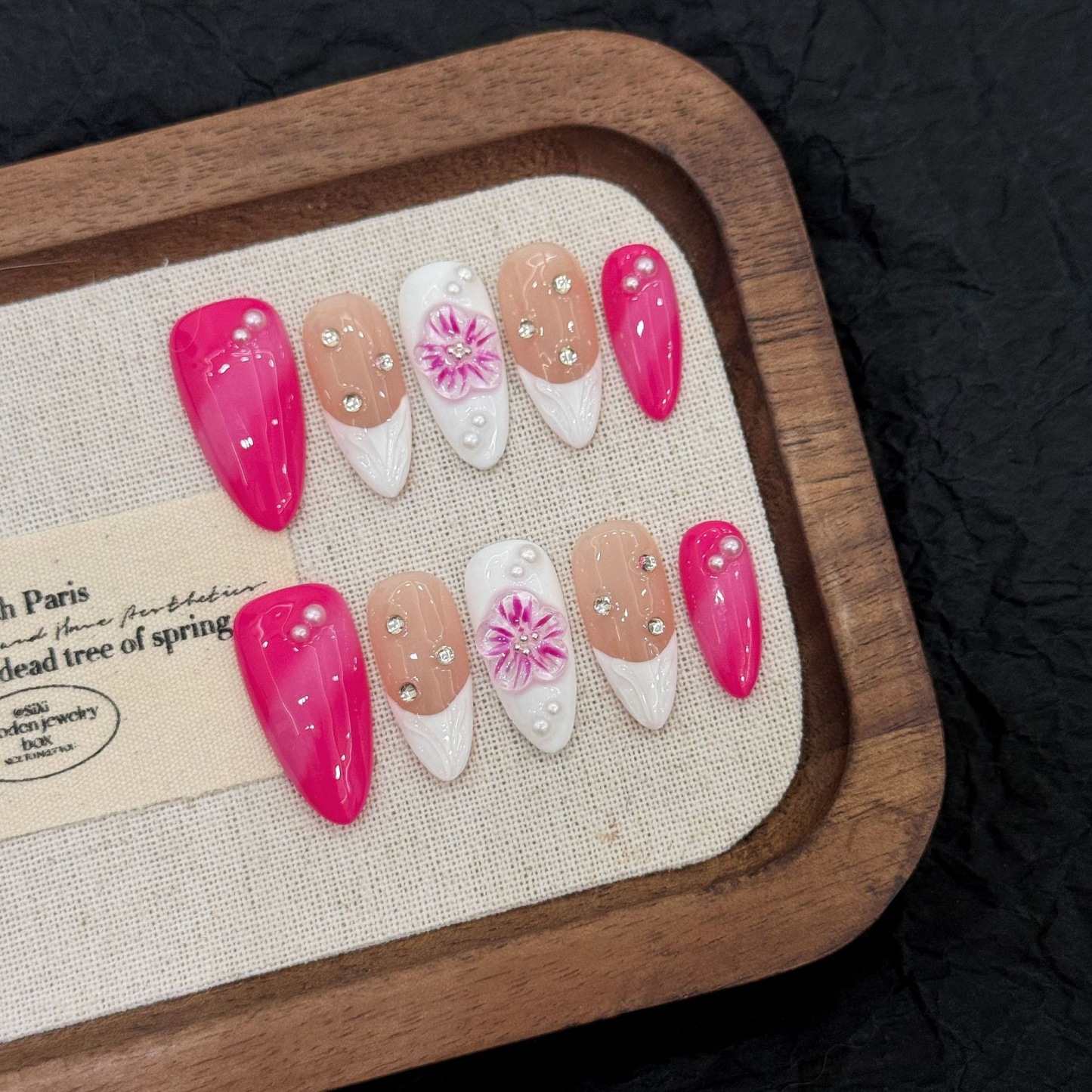 Handmade 3D Press-On Nails: Western-Style Sculpted Almond-Shaped Faux Nails