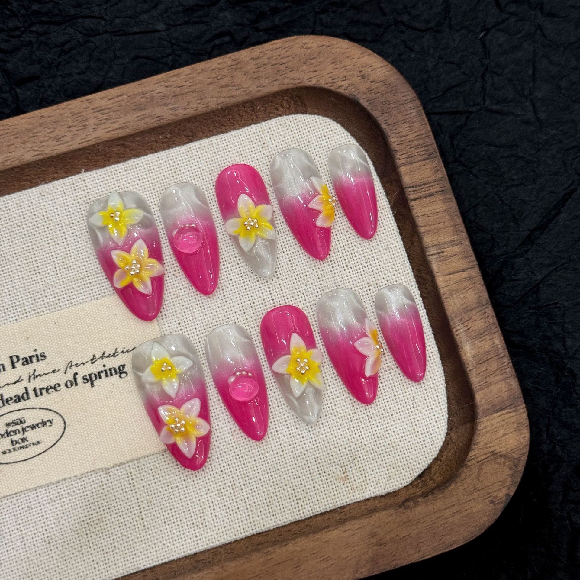Handmade 3D Press-On Nails: Western-Style Sculpted Almond-Shaped Faux Nails