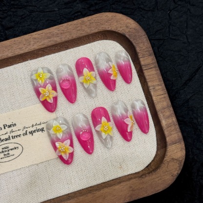 Handmade 3D Press-On Nails: Western-Style Sculpted Almond-Shaped Faux Nails