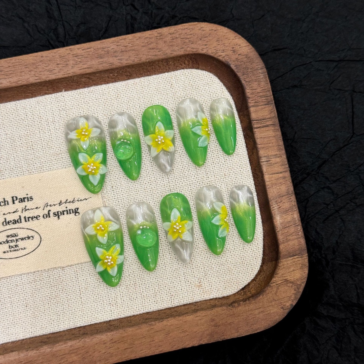 Handmade 3D Press-On Nails: Western-Style Sculpted Almond-Shaped Faux Nails