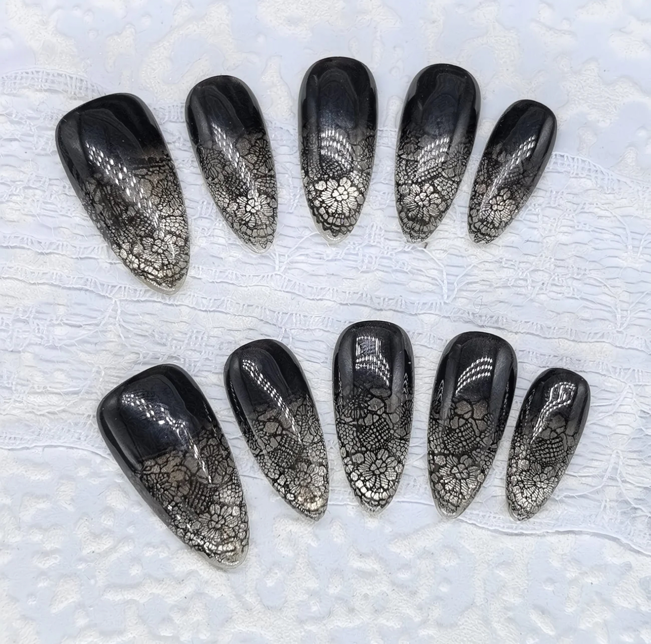 Original High-End Custom Press-On Nails: Lace, Cat's Eye, and Roses—Exuding Sophisticated Elegance