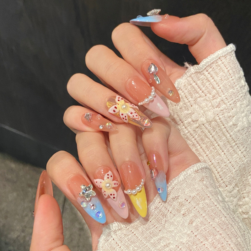 3D Western-Style Sheer Floral Carved Gradient French Nails — Icy-Clear, High-End, Purely Handcrafted Press-On Nails