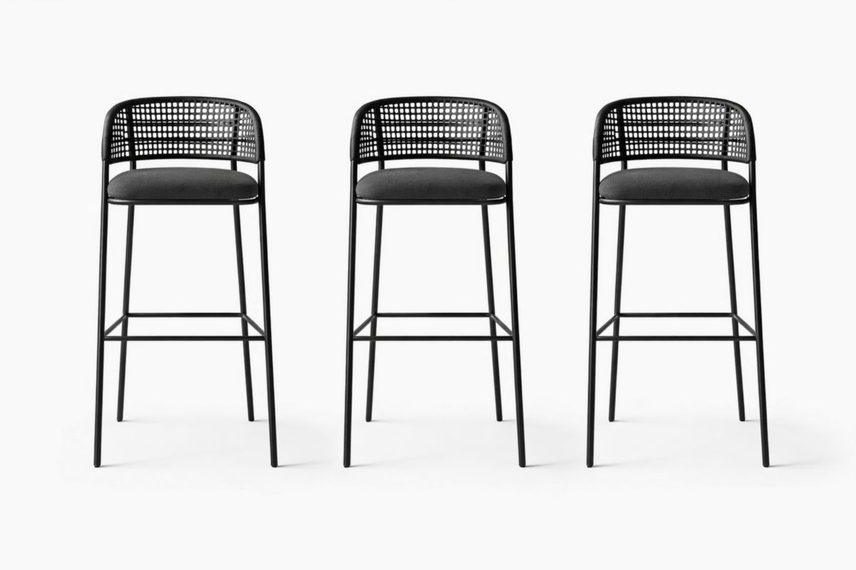 Set di 3 sgabelli in metallo e seduta in poliestere neri-Placenestia