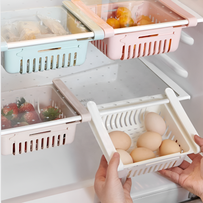 Adjustable divider refrigerator drawer