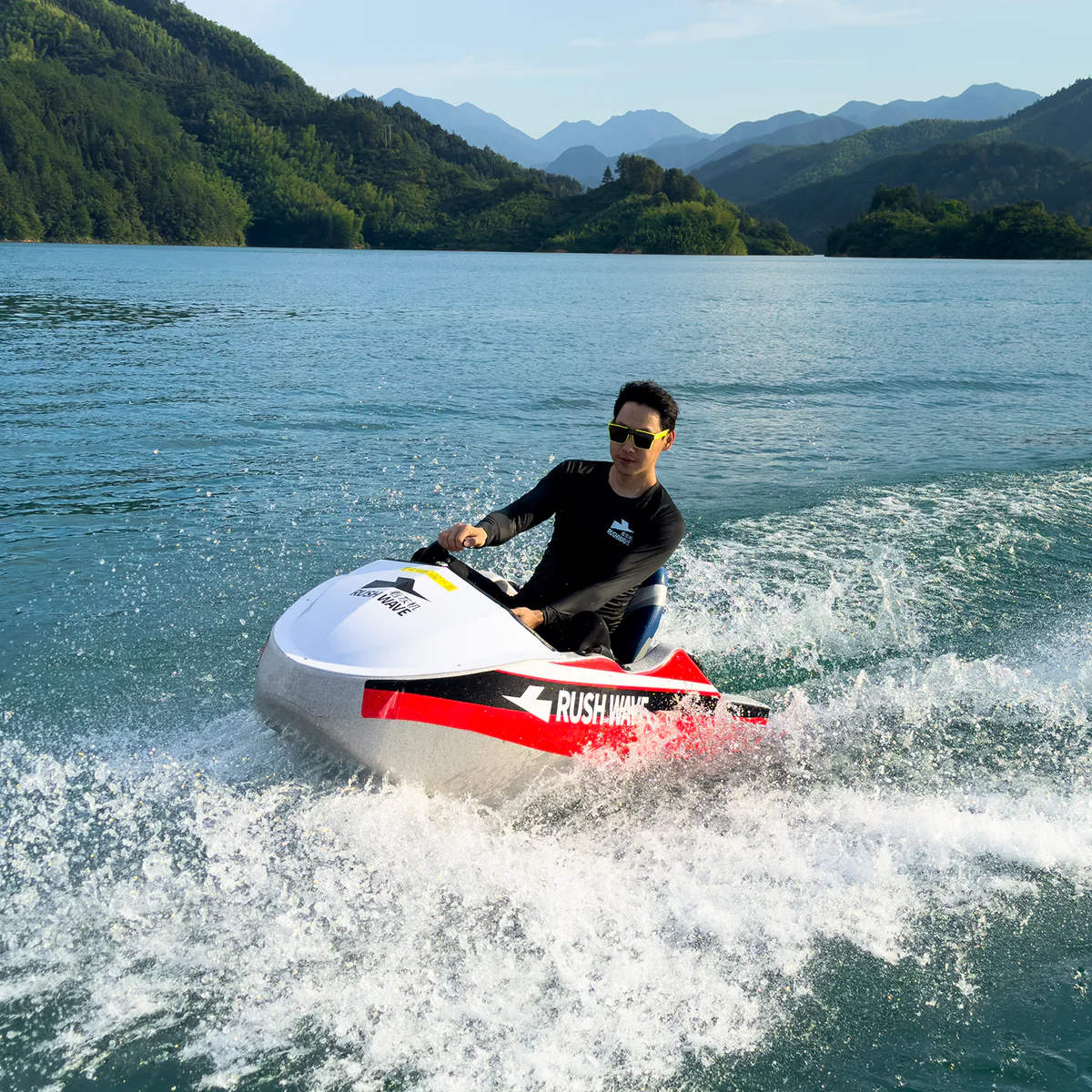 Rush Wave - Electric Go Kart Boat