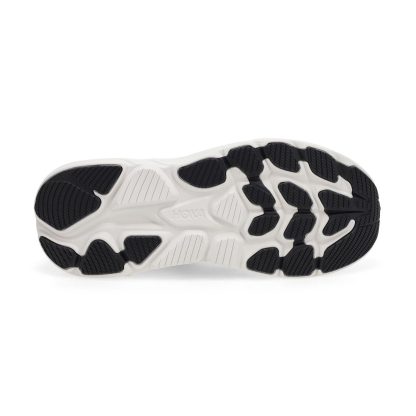 Clifton 10 Lace Up Performance Sneaker