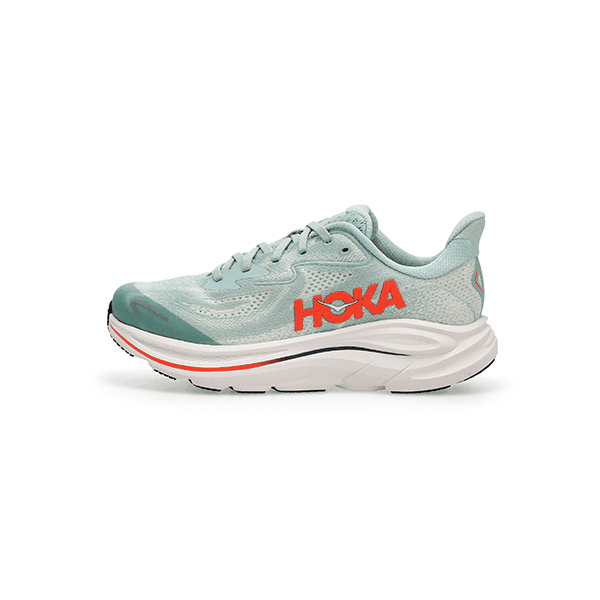 Clifton 10 Lace Up Performance Sneaker