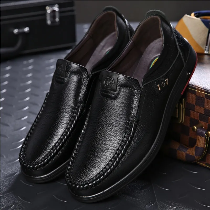 Herren-Wanderschuhe mit entspannter Passform, bequem, leicht, atmungsaktiv, mit Fußgewölbeunterstützung, gepolstert