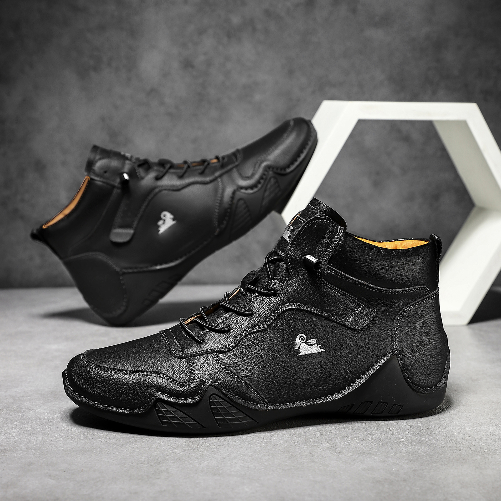 ⏰ 50% off - 2026 Newest Men's Orthopedic Leather Hiking Shoes