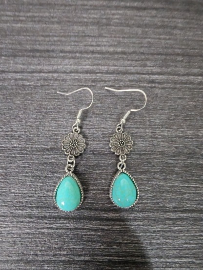 Retro Bohemian-Style Faux Turquoise Inlay Necklace