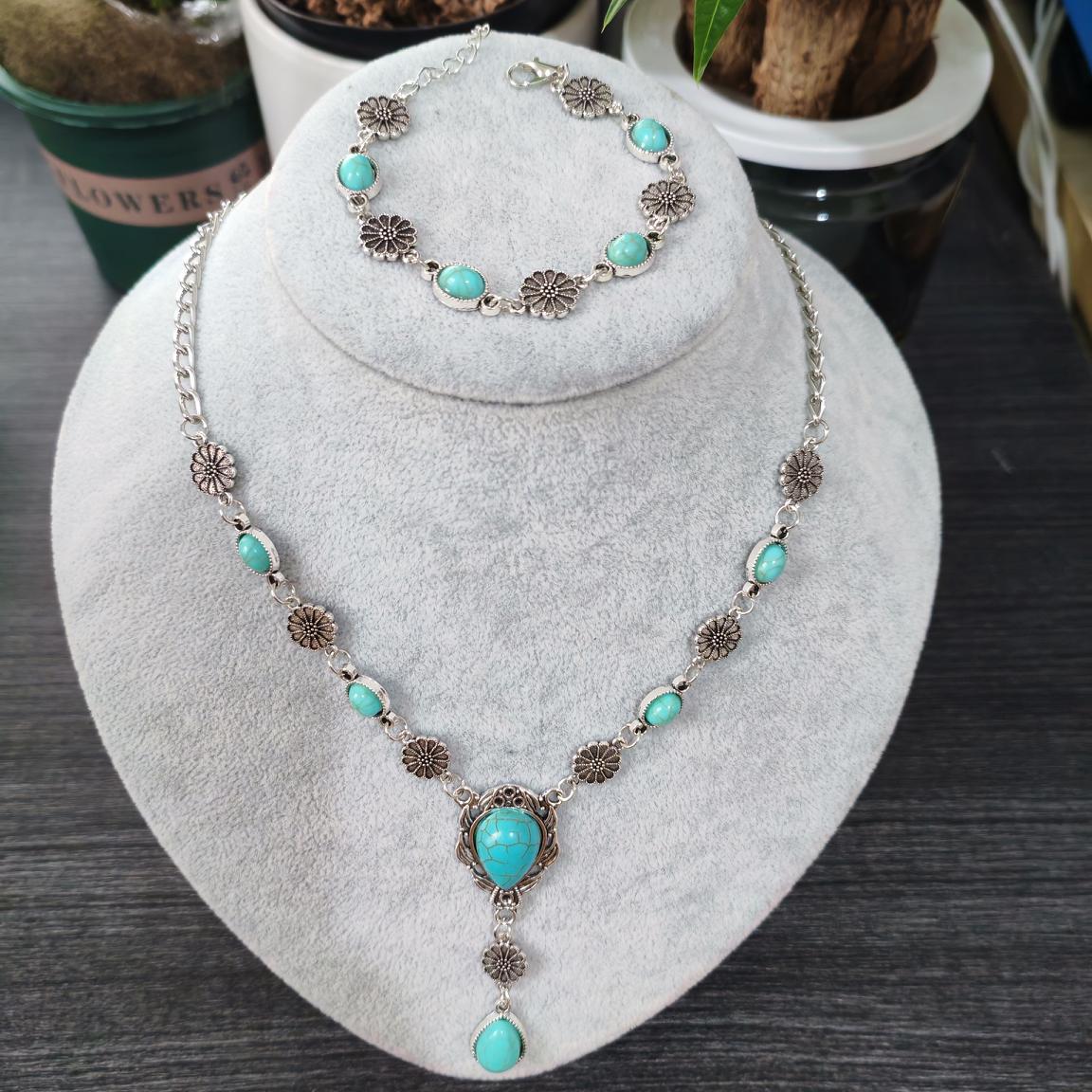Retro Bohemian-Style Faux Turquoise Inlay Necklace