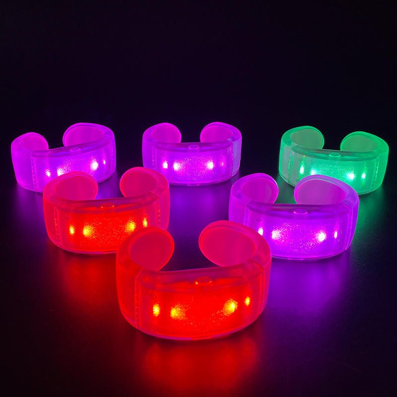 Rechargeable Led Wristband Reusable DMX Controlled LED Bracelet for Live Events