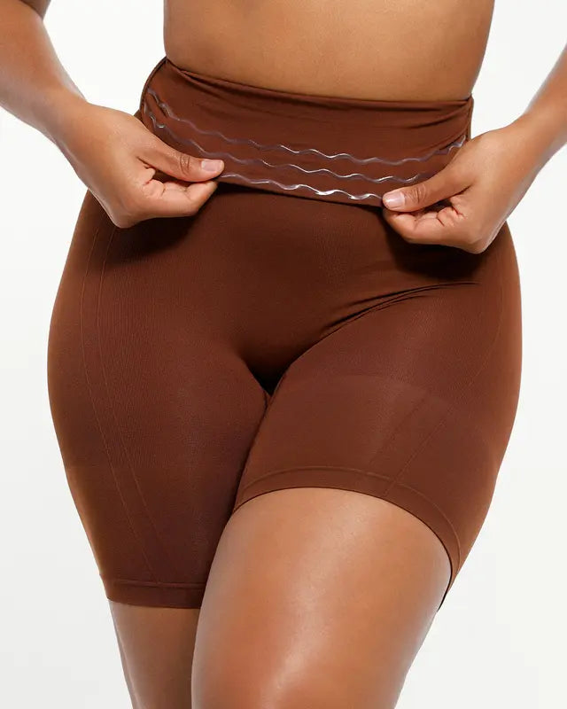 Look Snatched—Not Squeezed.  The Shapewear That Smooths Without Rolling, Digging, or Discomfort.