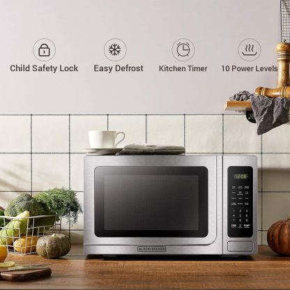 BLACK+DECKER EM720CB7 - Horno de microondas digital con puerta giratoria con botón pulsador, cerradura de seguridad infantil, 700 W, acero inoxidable, 0.7 pies cúbicos