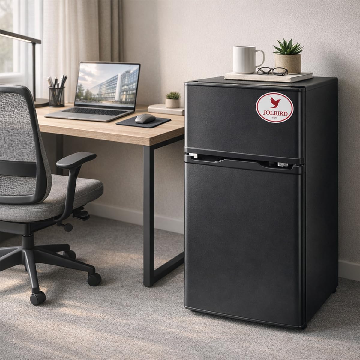JOLBIRD Frigobar Minibar 80L con Congelador Compacto Silencioso Temperatura Ajustable Bajo Consumo 110V Ideal para Oficina Recámara Hotel y Negocio Enfriador de Bebidas y Alimentos (Negro)