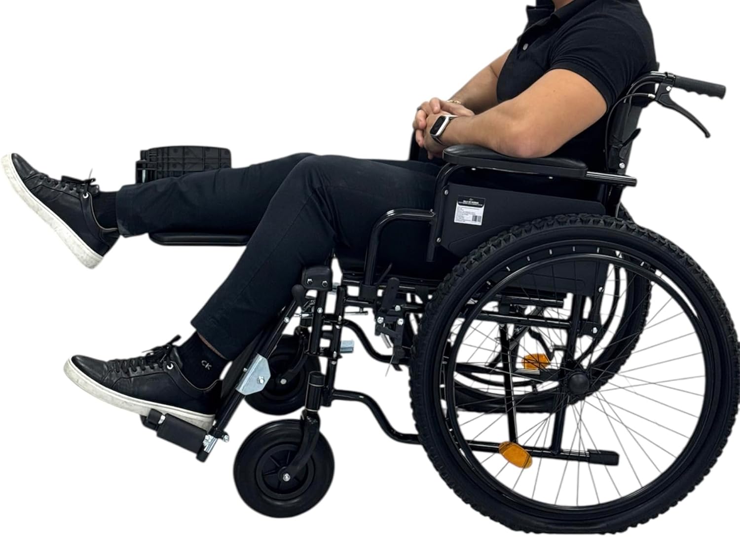 SILLA DE RUEDAS PARA ADULTO TODO TERRENO CON ELEVA PIERNAS DE LUJO DESMONTABLE, NEUMATICA, RESISITENTE PLEGABLE, DESCANSAPIES REMOVIBLES, DESCANSABRAZOS REMOVIBLE, RESPALDO PLEGABLE, ORTOPEDICA STE-909