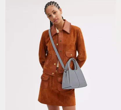 라나 숄더 백 23