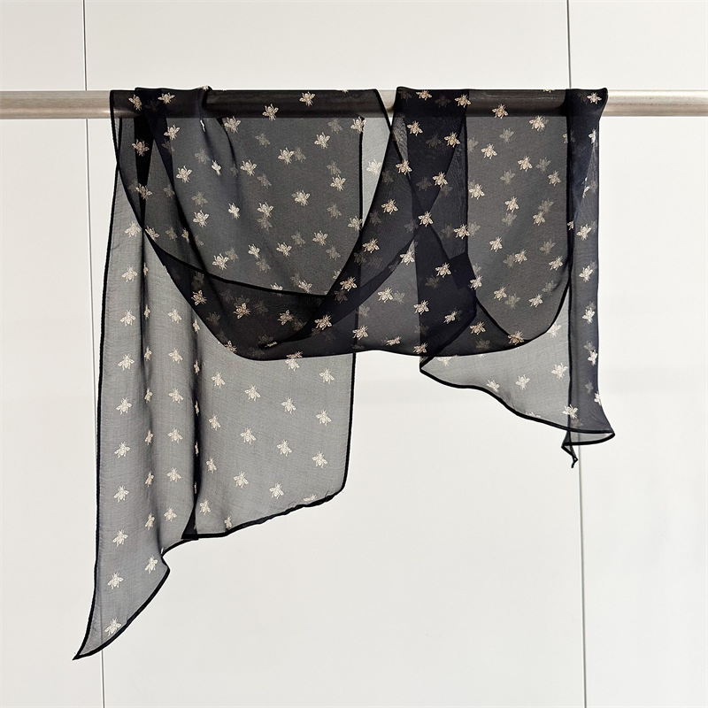 桑蚕丝度假波点斜角丝巾 女 度假长巾披肩