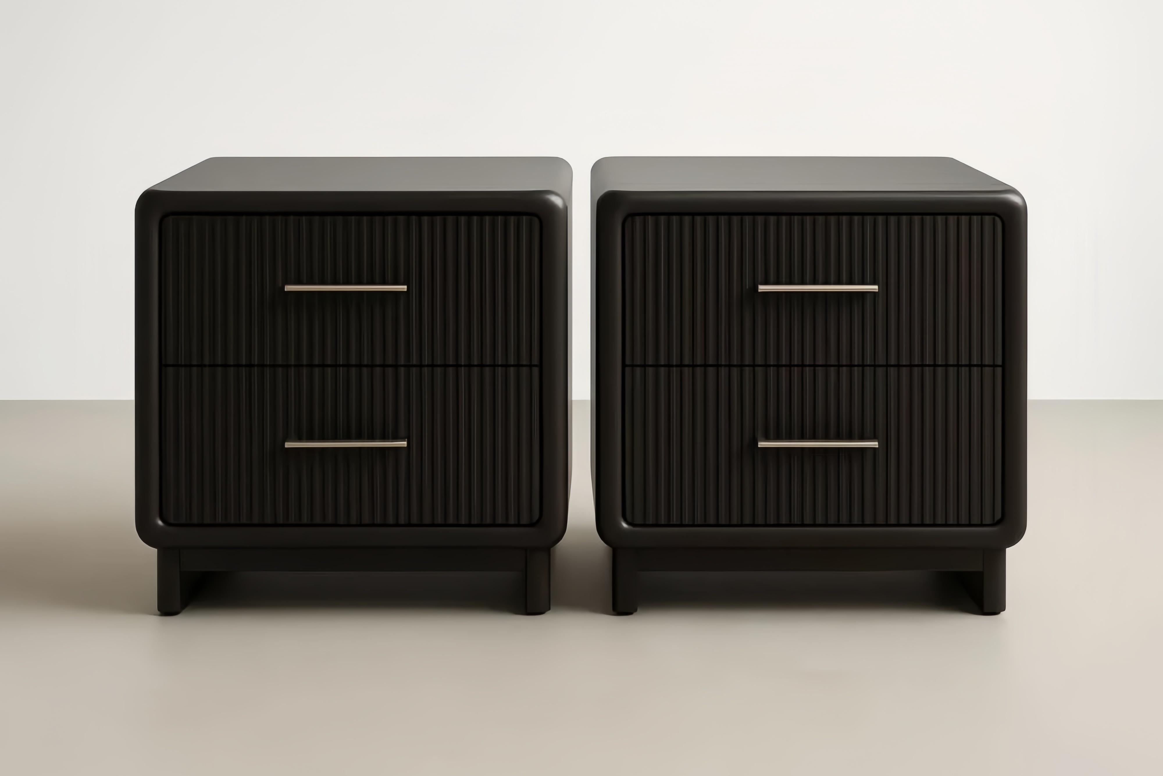 Lot de 2 tables de chevet en bois avec tiroirs