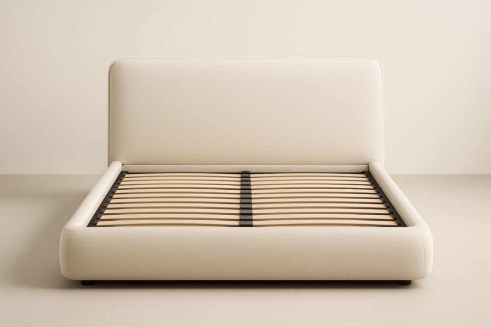 Letto Matrimoniale 160x200 in Betulla con Testiera Imbottita Arrotondata e Doghe in Faggio