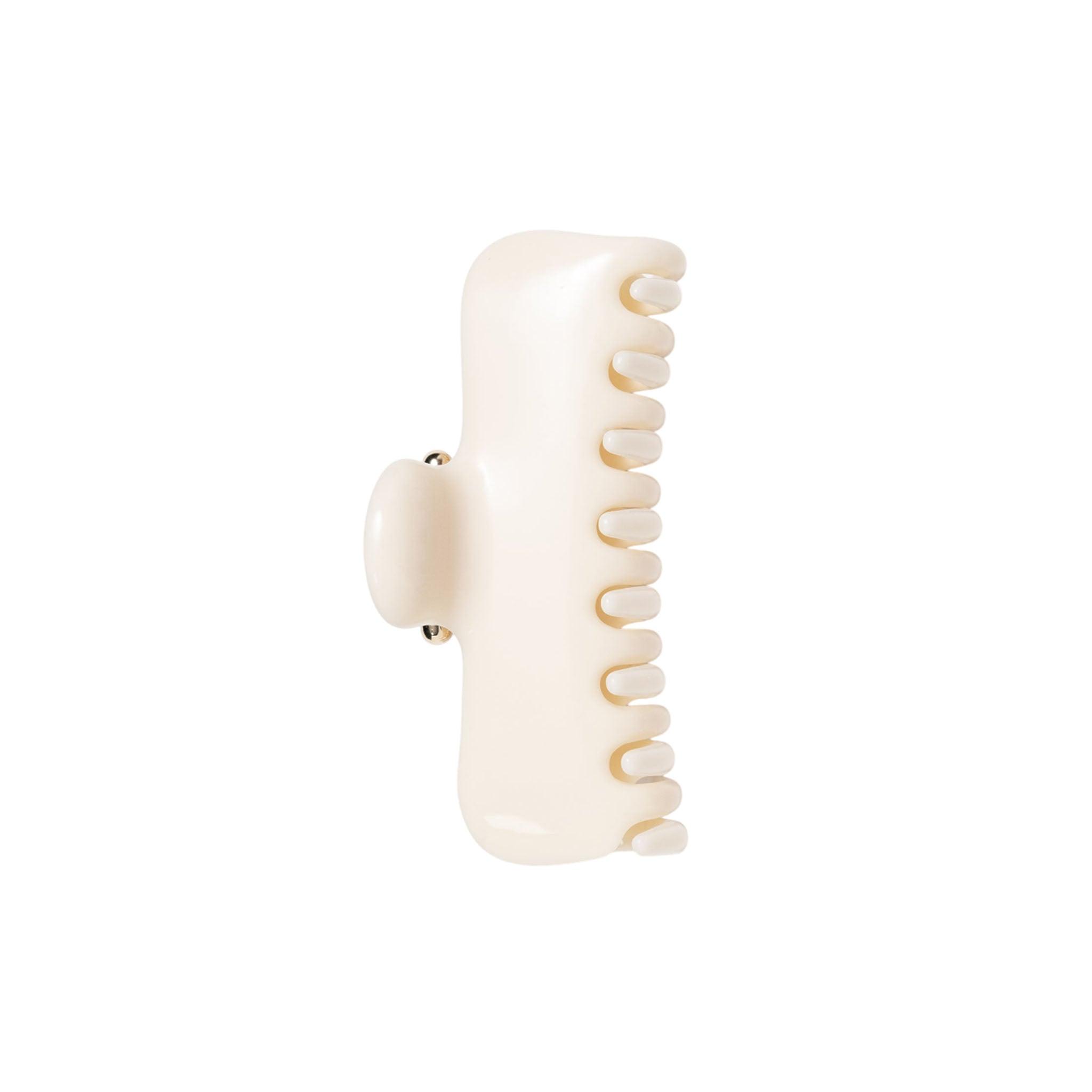 No. 4 Claw Clip Ivory bio-acetate go-to essentials undo hair claw discount large big sale designer Sephora hair claw clip durable pink butterfly flat feminine, high-quality hair accessories like statement Nordstrom hair pin french barrettes for all hair types