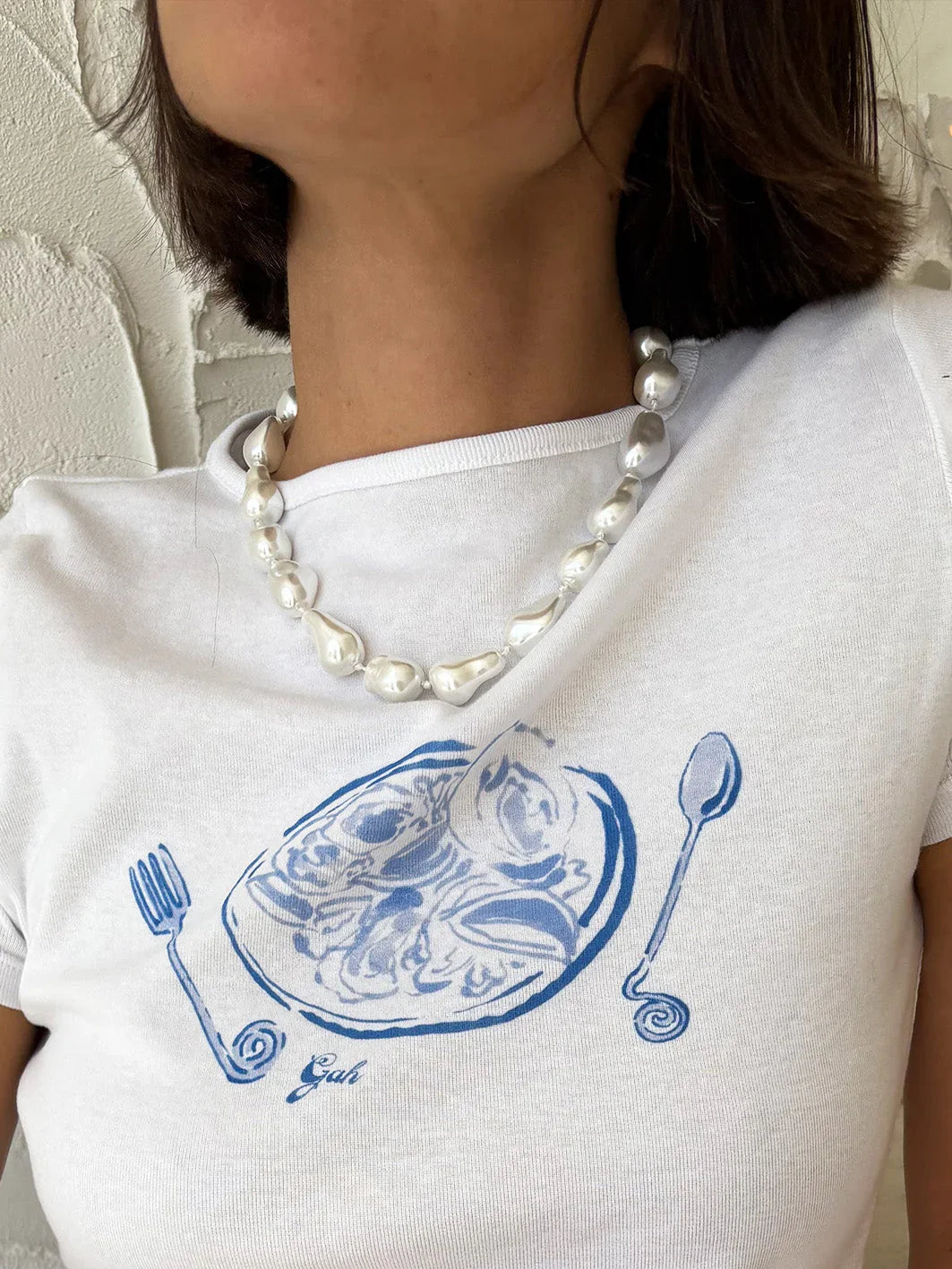 Chloe Baroque Holographic Pearl Wilma Pearl Necklace - bowsatelier