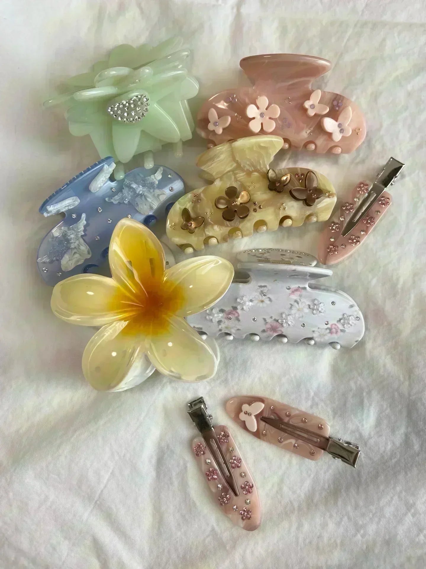 Sweetheart Eyes Clip in Angel Aura - bowsatelier