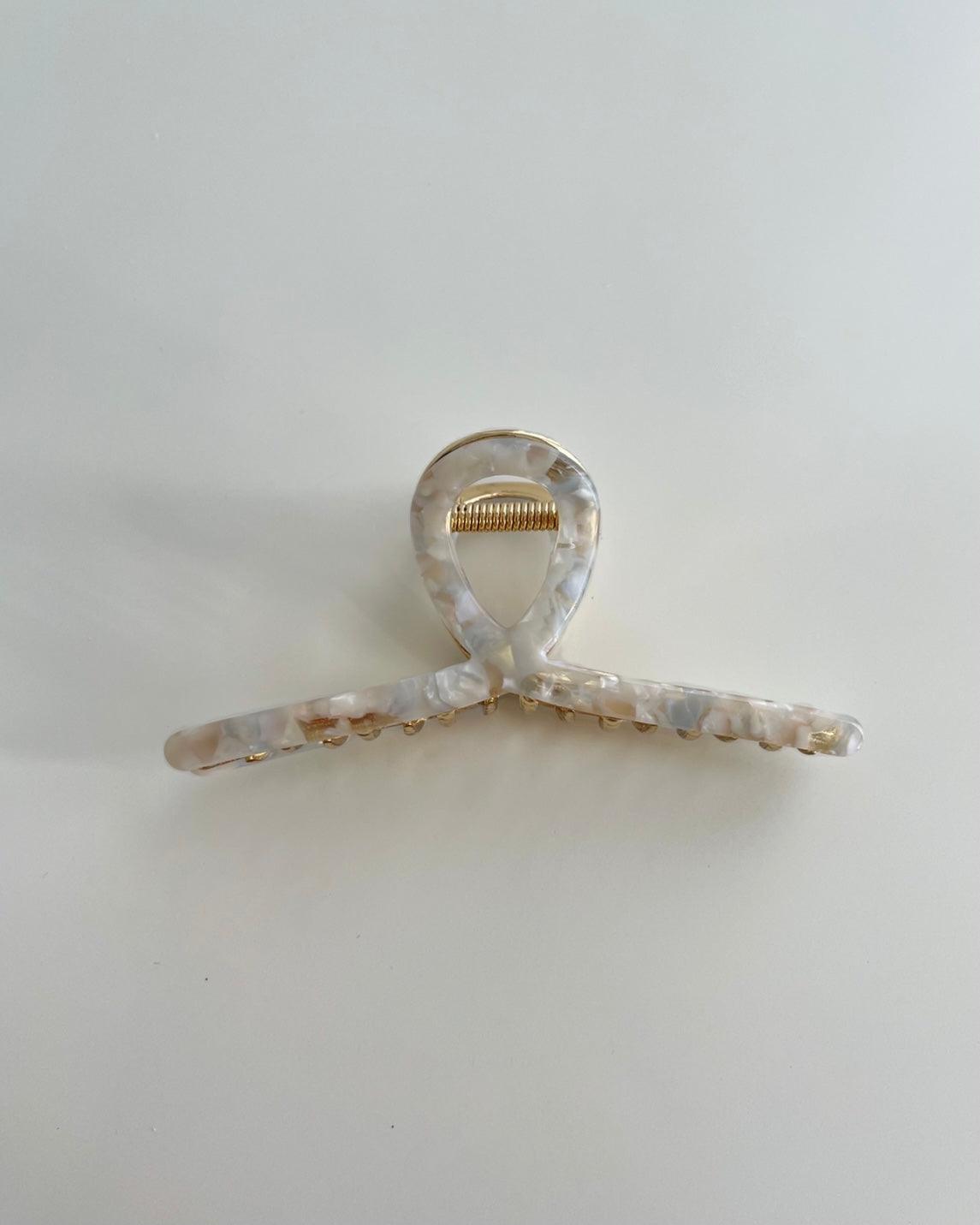 bio-acetate extra large emijay large octopus big sale designer tortoise shell hair claw clip durable pink butterfly flat online wholesale hair pin hair accessories french barrettes for thick hair styles women. 