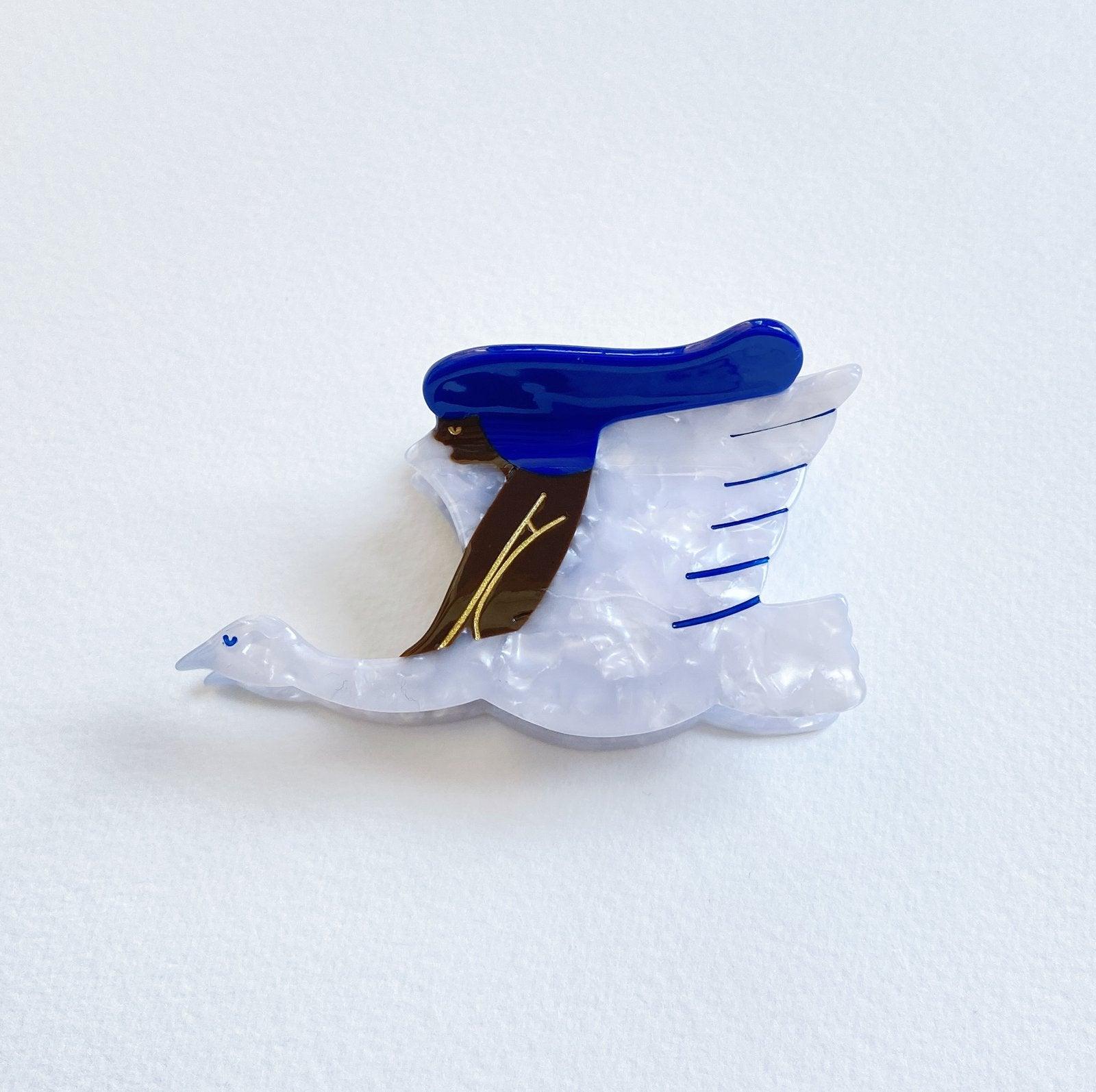 girl&swan bio-acetate large big sale tortoise shell hair claw clip cute butterfly flat online wholesale hair pin hair accessories french barrettes for thick hair styles women.