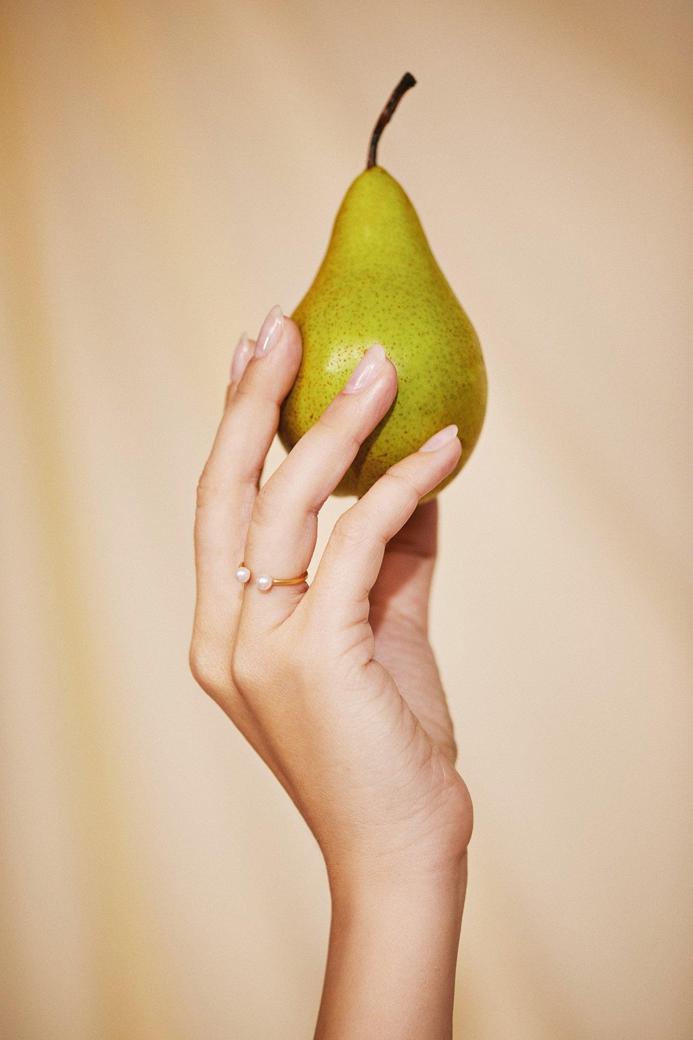 Chloe Rosie Rose Quartz Hoop Earrings - bowsatelier
