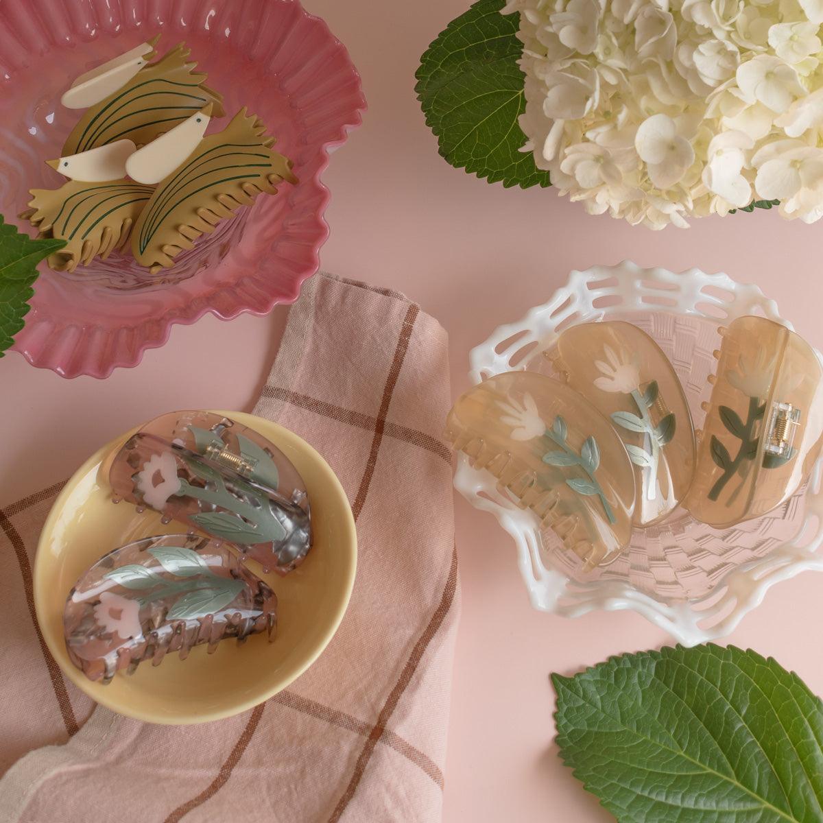 Thistle Flower cute bio-acetate lightweight high quality winona irene octopus bio-acetate ligh big sale designer tortoise shell hair claw clip durable pink butterfly flat online wholesale hair pin hair accessories french barrettes for thick hair styles women. 