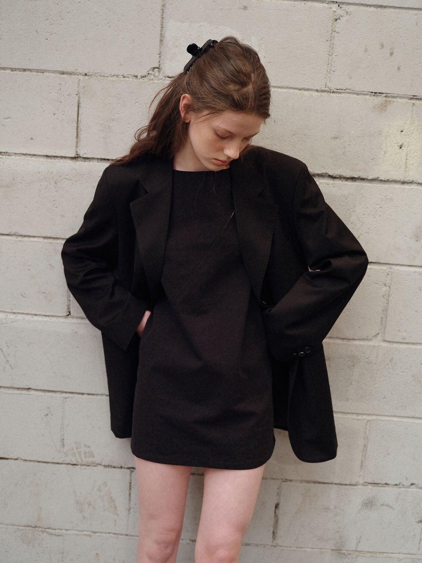 No. 2 Claw Clip Red Rosso bio-acetate go-to essentials undo hair claw big sale designer tortoise shell hair claw clip mid-size accessory versatile for styling half-ups or full twists effortlessly. 