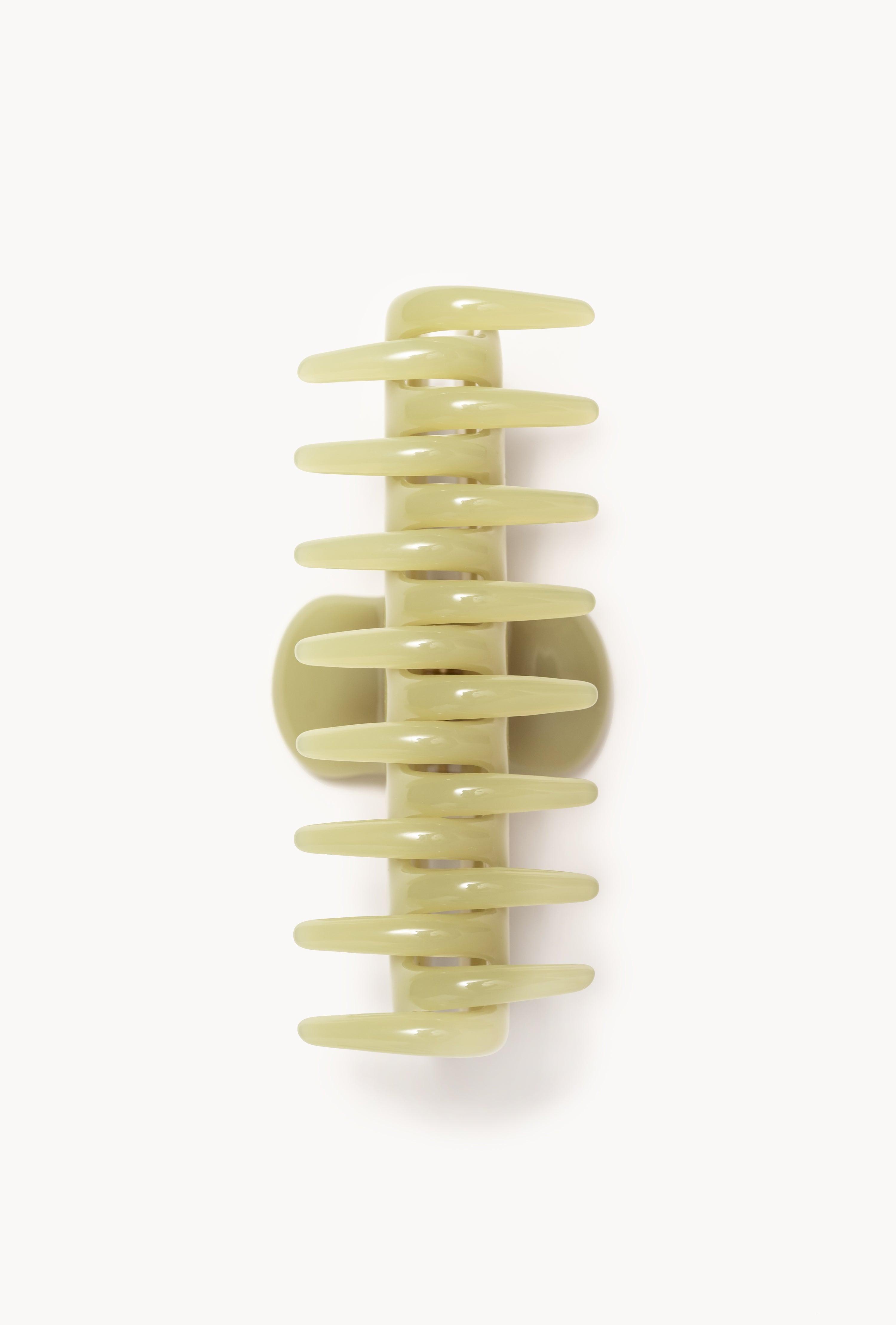 Big Effortless Clip in Avocado No. 4 Claw Clip bio-acetate go-to essentials undo hair claw big sale designer tortoise shell hair claw clip durable pink butterfly flat online wholesale hair pin hair accessories french barrettes for thick hair styles women. 