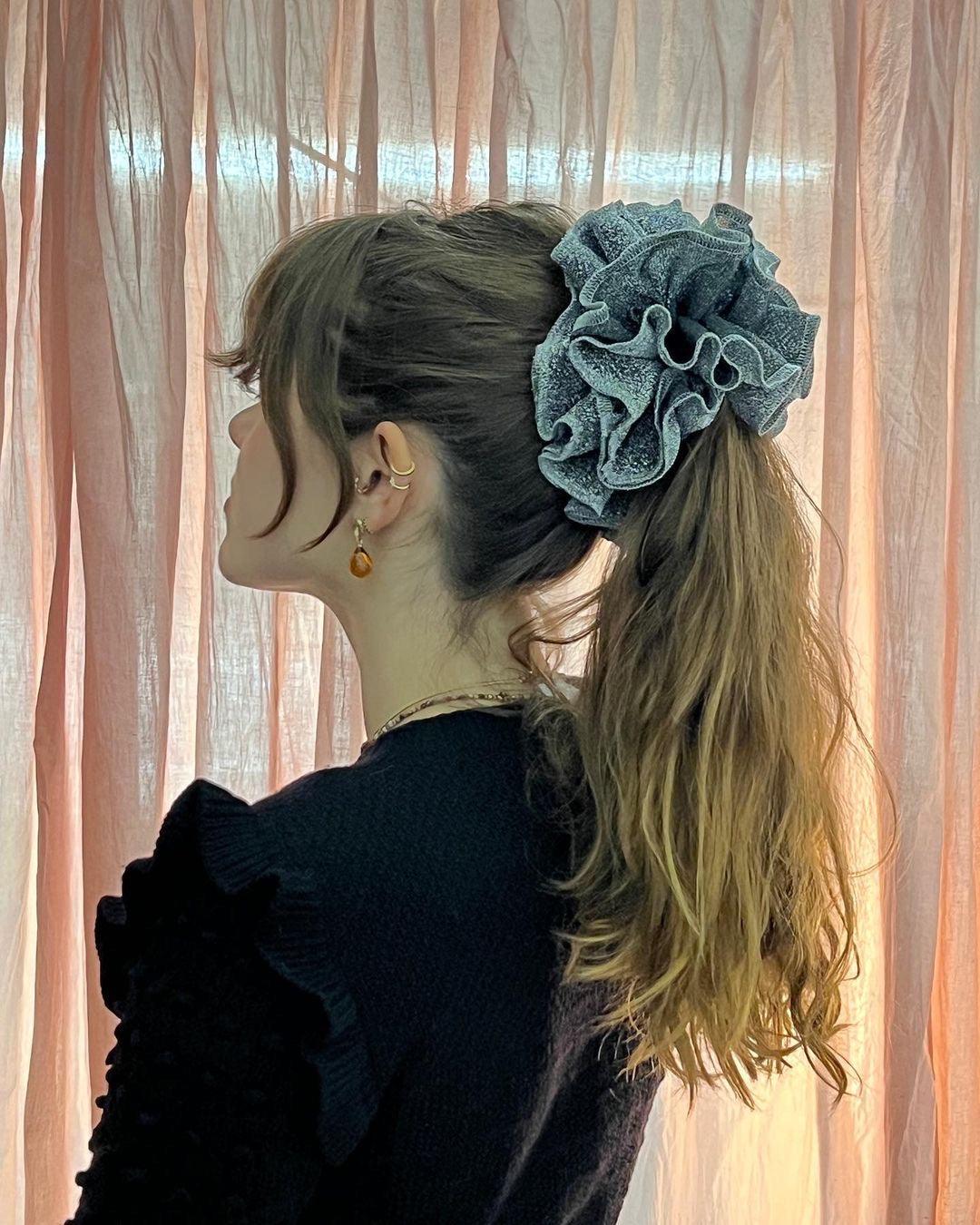Bowsatelier Sweet Dreams Scrunchie in Silver Brat  and gold stylish for thick curly good shining hair 