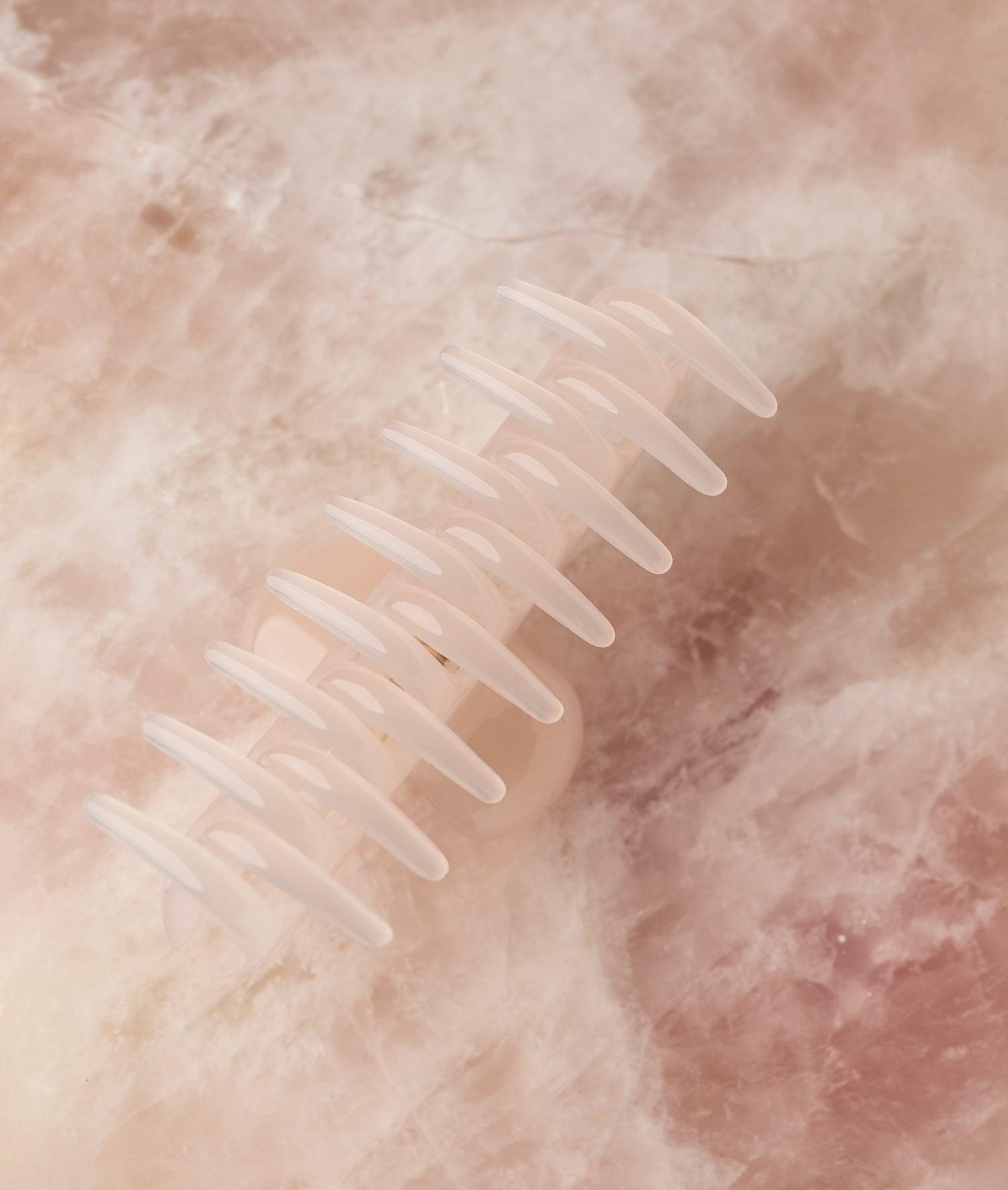 No. 4 Claw Clip in Pink Champagne bio-acetate go-to essentials undo hair claw big sale designer tortoise shell hair claw clip durable pink butterfly flat online wholesale hair pin hair accessories french barrettes for thick hair styles women. 