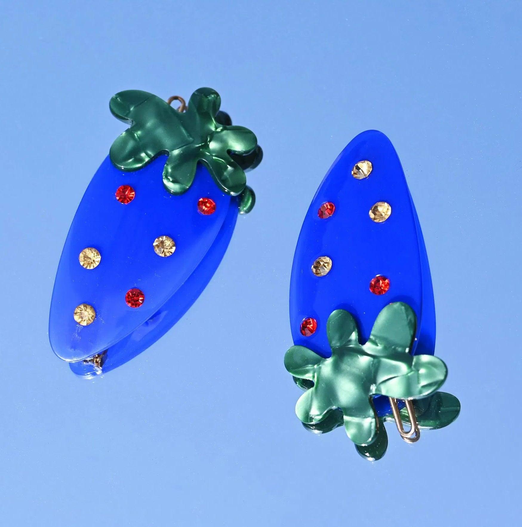 Bowsatelier Unique Strawbs Clips Set  in blue & red- cute hair claw with distinctive pattern. good for thick curly fine hair