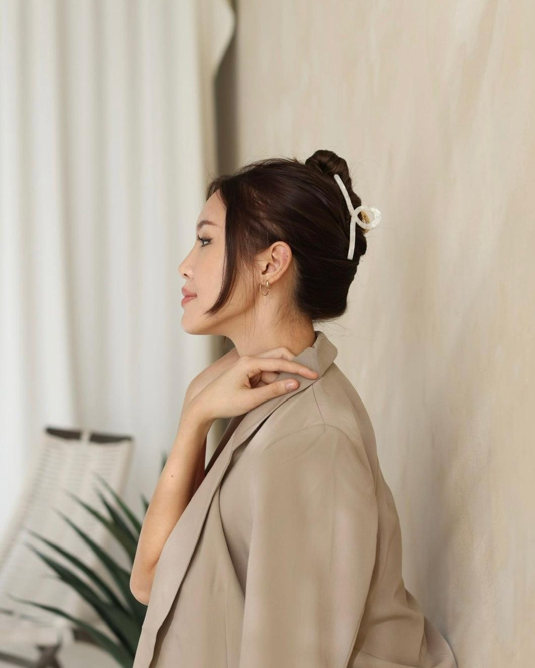 bio-acetate extra large octopus big sale designer tortoise shell hair claw clip durable pink butterfly flat online wholesale hair pin hair accessories french barrettes for thick hair styles women. 