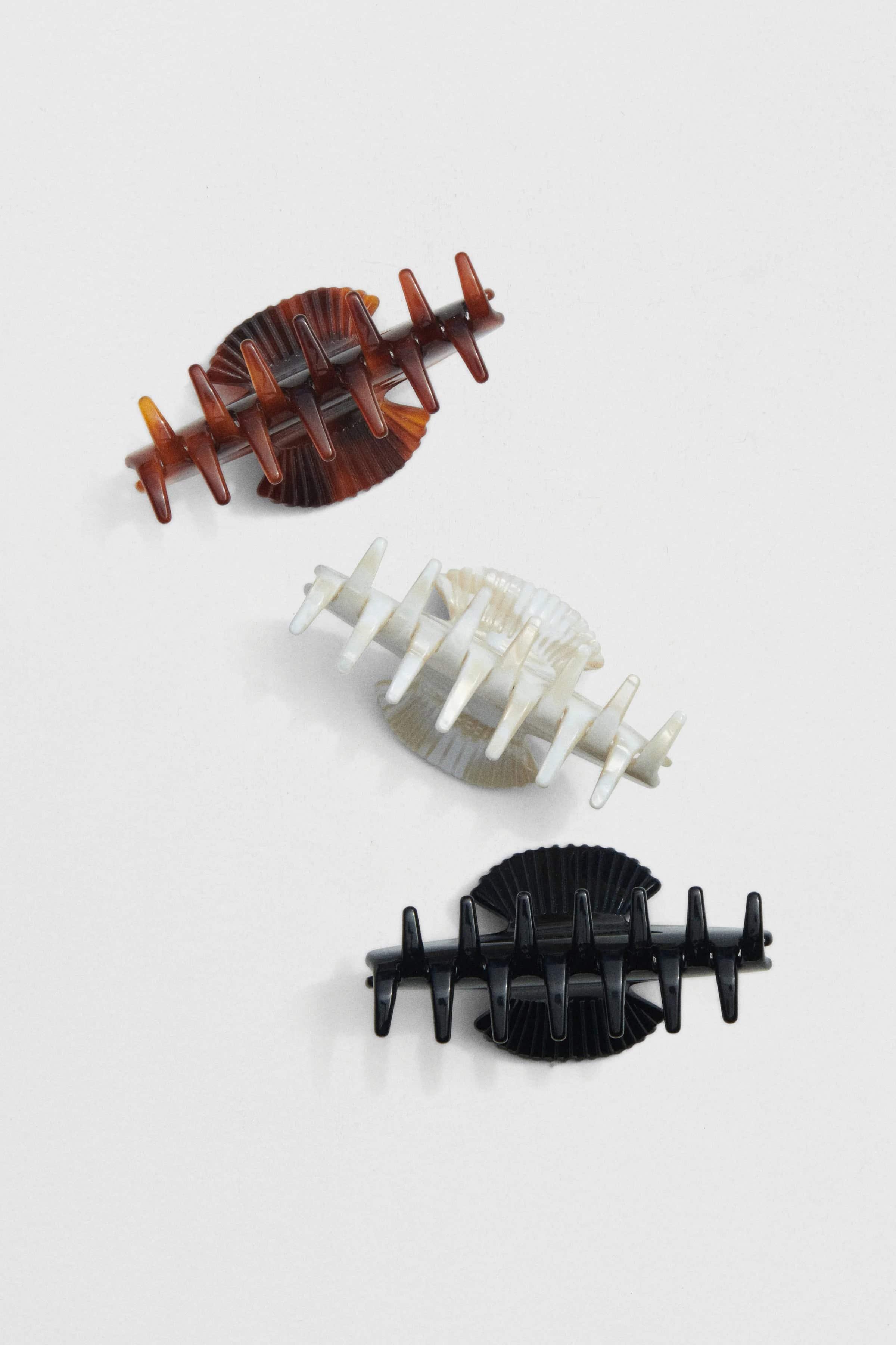 Fan shell Jennie inspired cute bio-acetate large hair claw clip designed for elegant updos– perfect for thick hair and effortless hairstyles