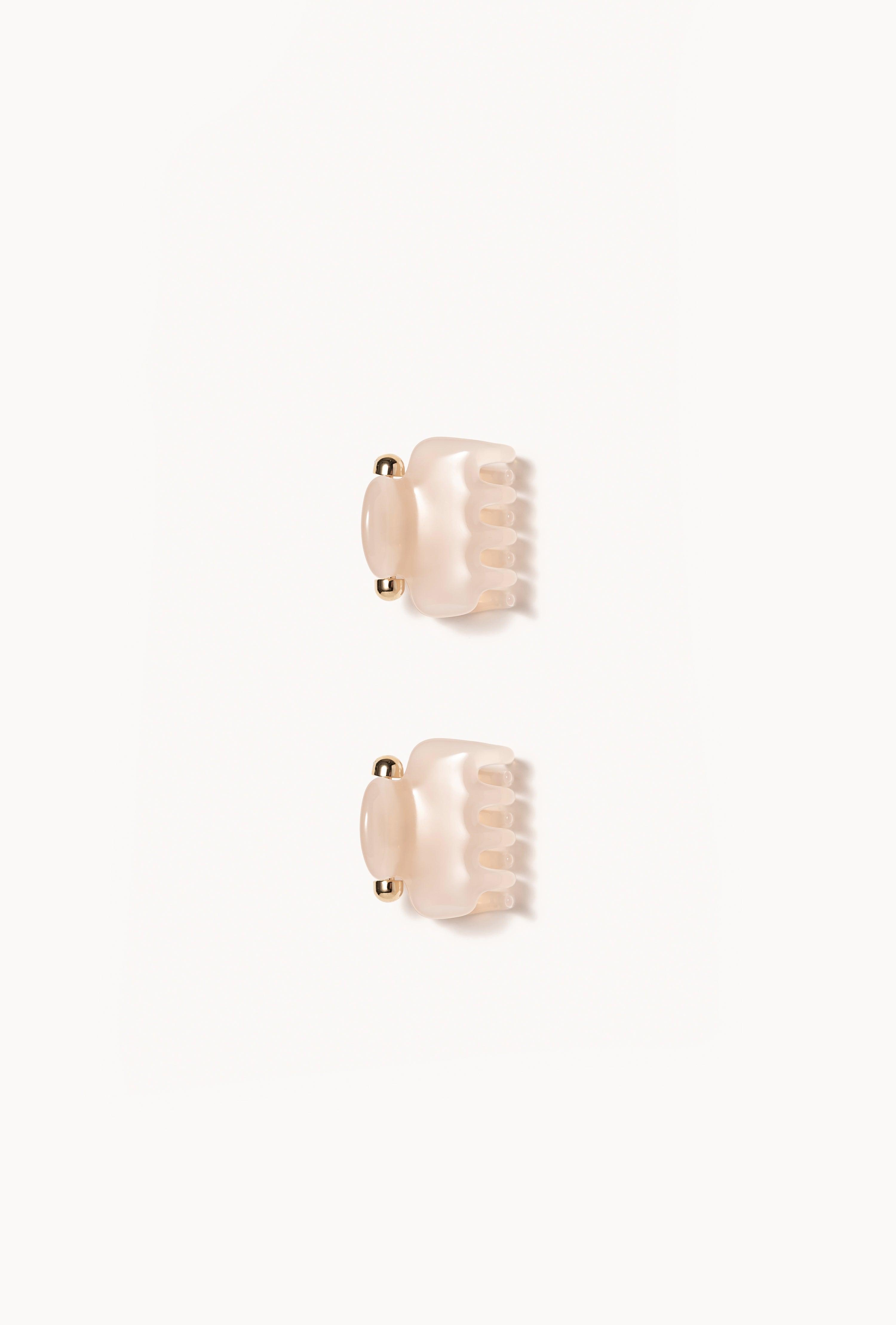 No. 2 Claw Clip in pink champagne bio-acetate go-to essentials undo hair claw big sale designer tortoise shell hair claw clip mid-size accessory versatile for styling half-ups or full twists effortlessly. 