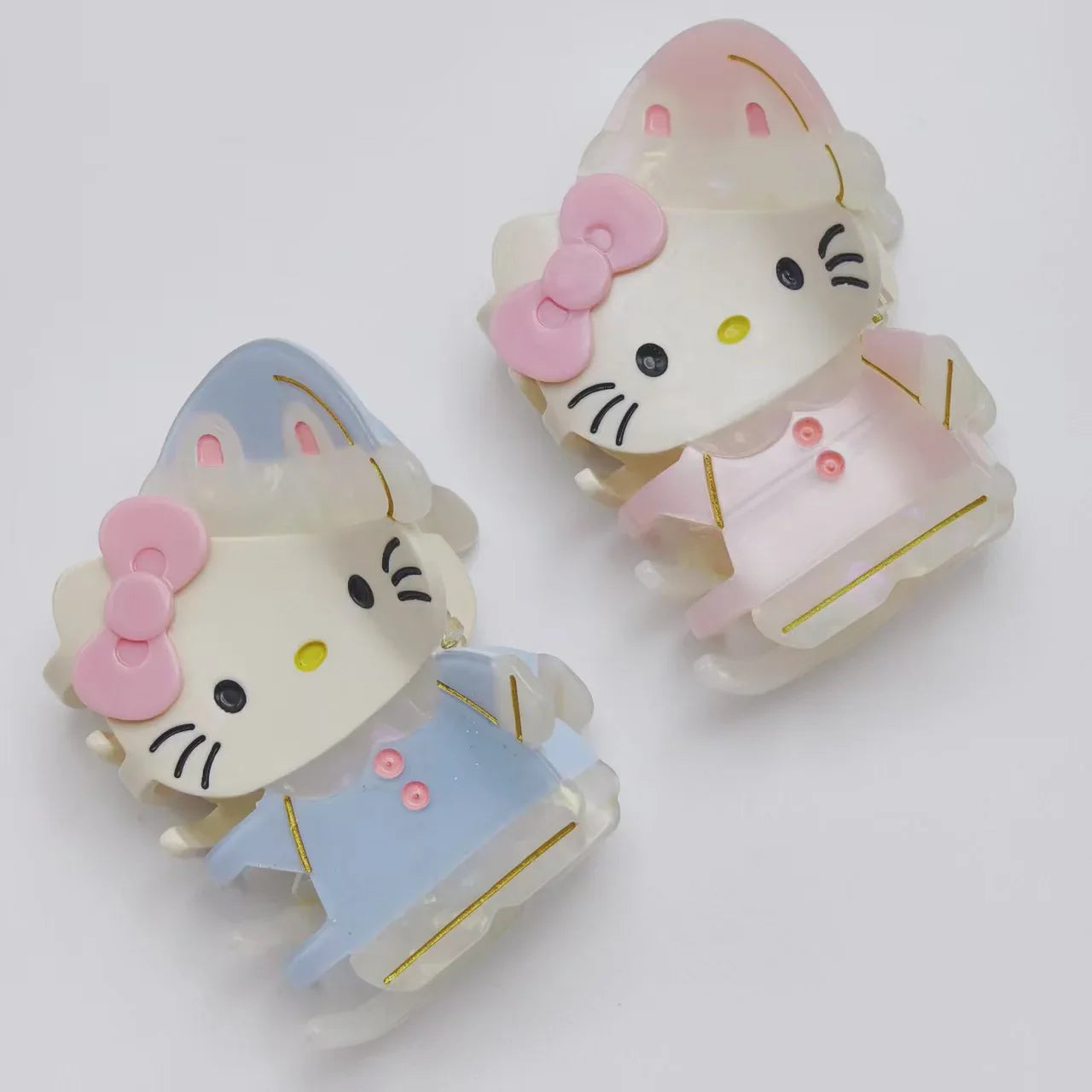 Bow Kitty hair claw clip