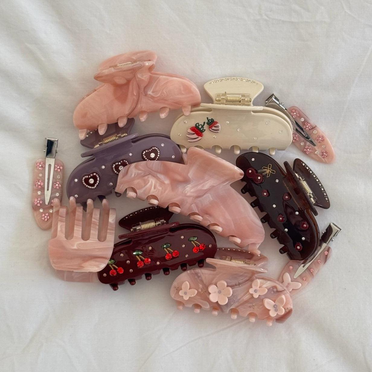 Sweetheart Clip in White Chocolate bio-acetate go-to essentials emijay discount large big sale designer Sephora hair claw clip durable pink butterfly flat feminine, high-quality hair accessories like statement Nordstrom hair pin french barrettes for all hair types